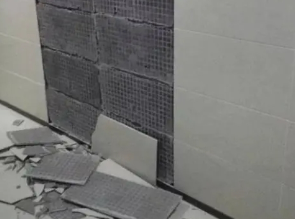 珠山瓷砖空鼓维修公司分享下珠山墙砖松动维修的知识